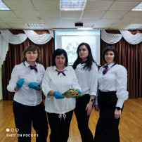 «А ну-ка, девушки!» «А ну-ка, девушки!».